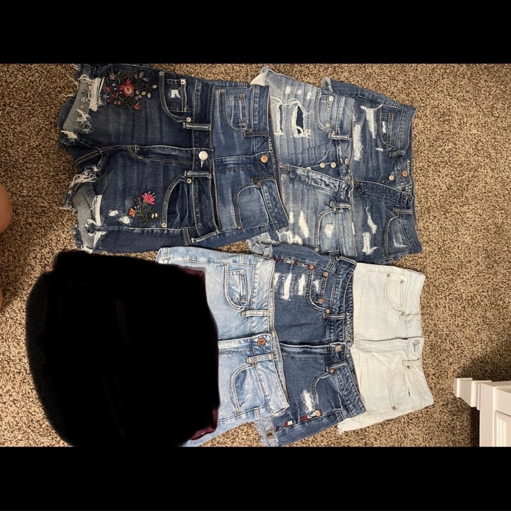 Lot of 7 American Eagle shorts
